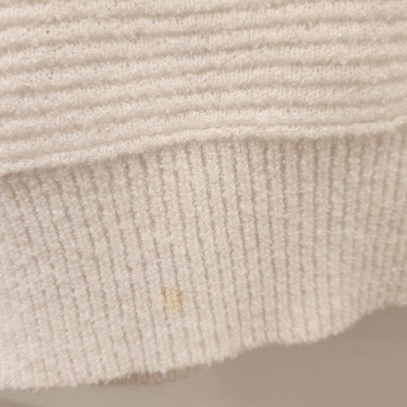 RD Style White Ballon Sleeved Sweater WITH FLAW - Picture 5 of 8